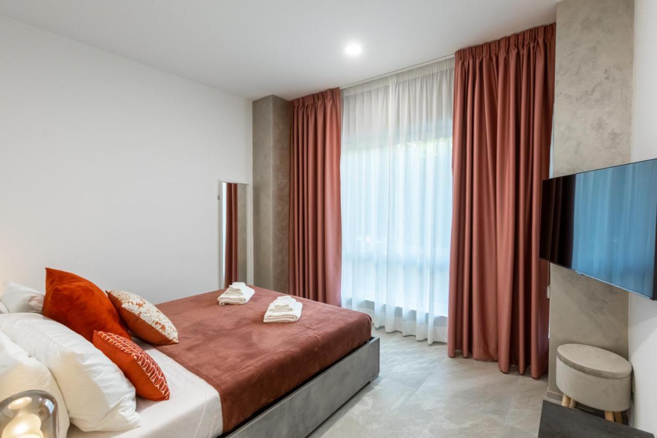 Le Case Di Anna - Holiday Home Рим Екстериор снимка